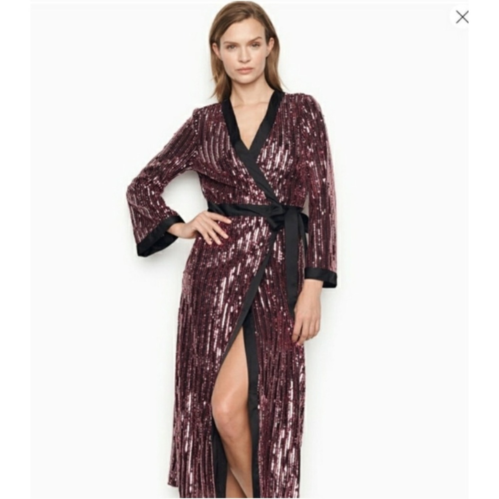 VS Full Sequin Robe XS/S‎ Full Length Pink Black Satin Trim Glam Valentines